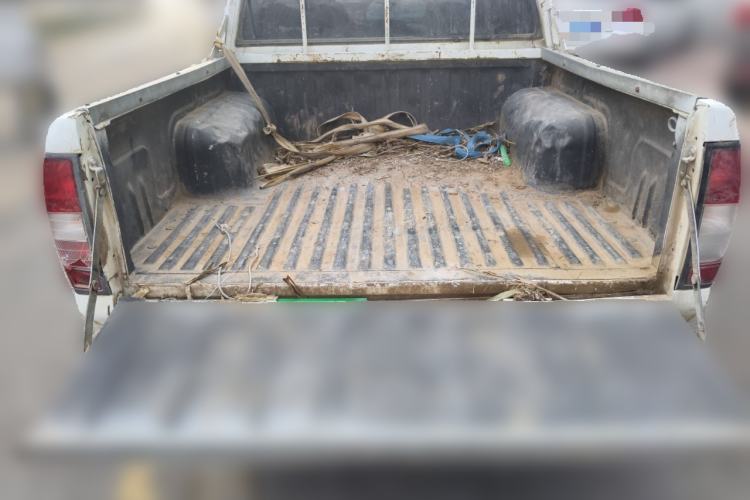 Used Nissan D22 2013 2.4L Gasoline Two-Wheel-Drive Standard Model