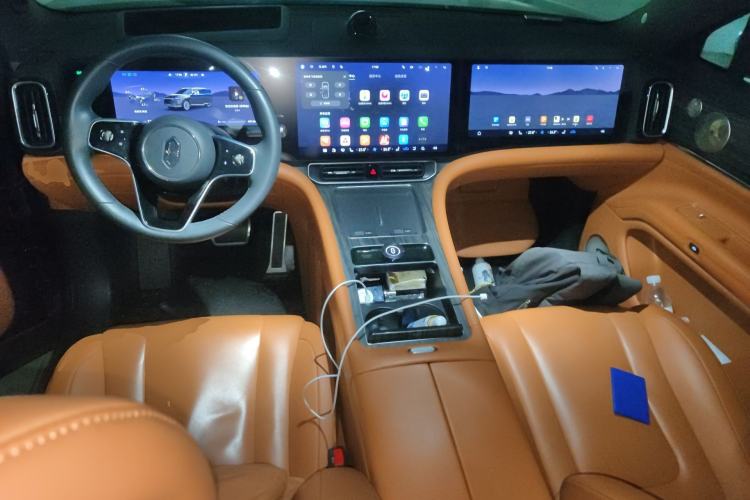 Used Hima AITO M9 2024 Range-Extended Ultra Version 42 kWh 6-Seater Model Center Console