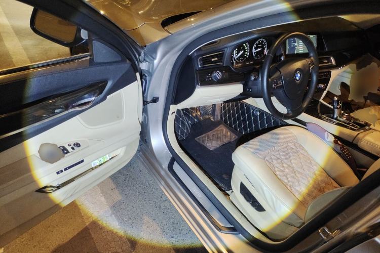 Used BMW 7 Series 2011 730Li Elegant Model
