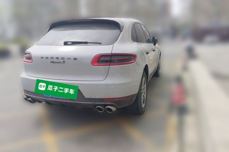 Used Porsche Macan 2017 Macan 2.0T Rear Right 45 Deg