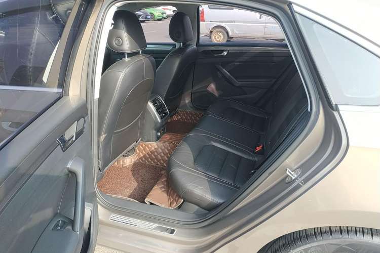 Used Volkswagen Passat 2016 330TSI DSG Luxury Edition