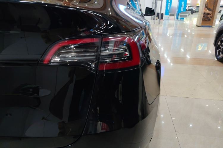 Used Tesla Model Y 2021 Standard Range Rear-Wheel Drive Version