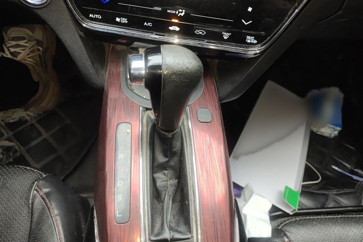 Used Honda XR-V 2015 1.8L VTi CVT Luxury Edition Gear Lever