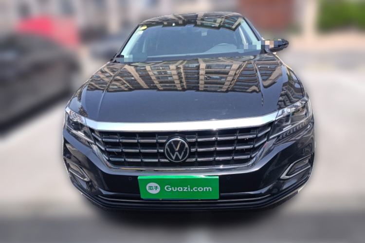 Used Volkswagen Passat 2020 Revised Version 330TSI Luxury Edition China VI Standard Front