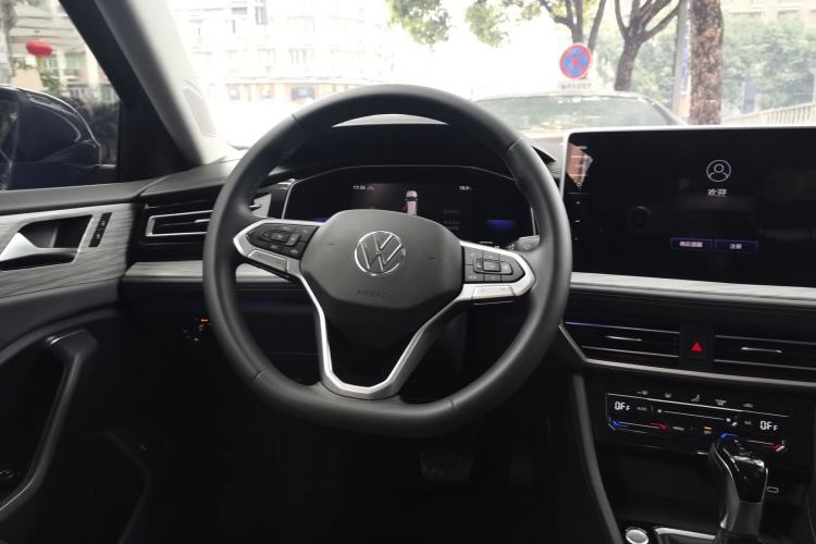 Used Volkswagen Sagitar 2023 280TSI DSG Excellence Edition Steering Wheel