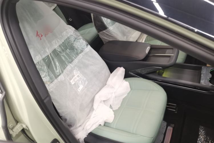 Used Hongqi EH7 2024 640 Pro+ All-Wheel Drive Right Front Seat