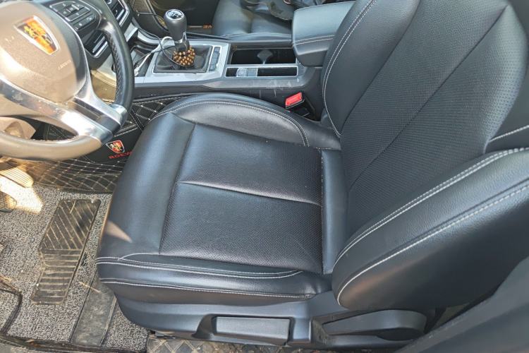 Used Roewe RX5 2018 20T Two-Wheel Drive Manual Flagship Edition