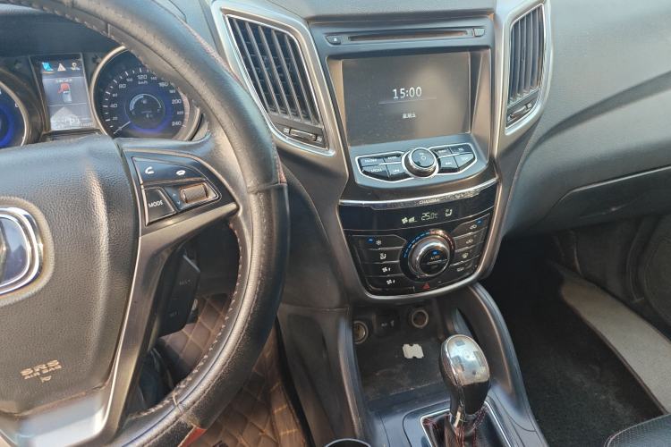 Used Changan CS75 2014 1.8T Automatic Prestige Model China IV Standard
