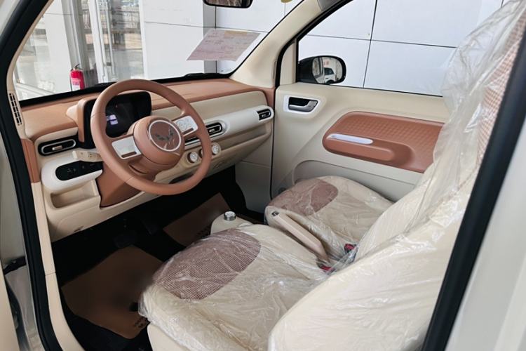 Used Wuling Hongguang MINIEV 2024 3rd Generation 215km Youth Edition