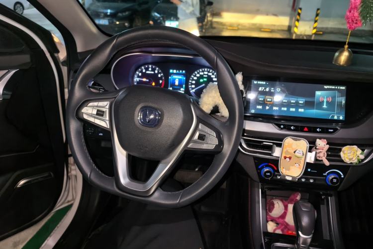 Used CHANGAN Eado 2019 Blue Whale Edition 280T GDI DCT High-Speed Model Steering Wheel