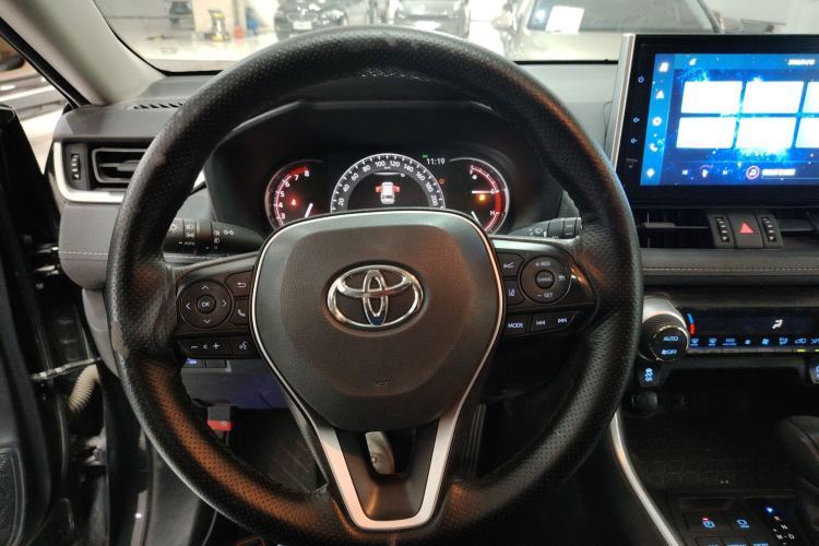 Used Toyota RAV4 2021 2.0L CVT Two-Wheel Drive Fashion Edition Steering Wheel