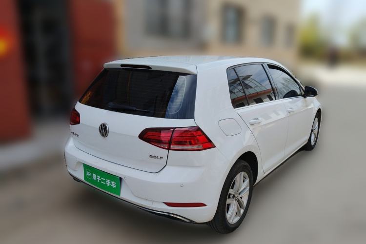 Used Volkswagen Golf 2018 1.6L Automatic Comfort Model Rear Right 45 Deg