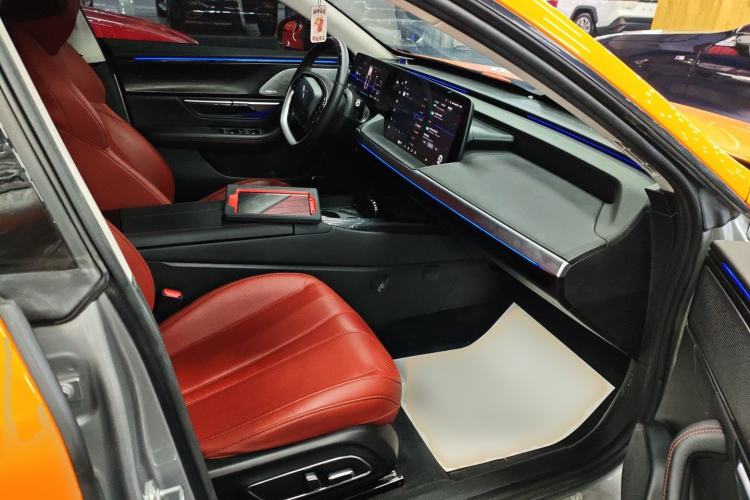 Used XPeng P7 2022 670E+