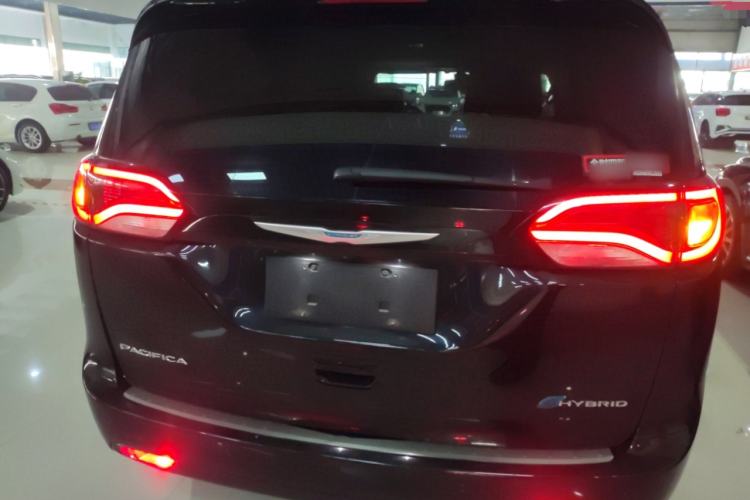 Used Chrysler Grand Voyager PHEV 2019 3.6L Plug-in Hybrid
