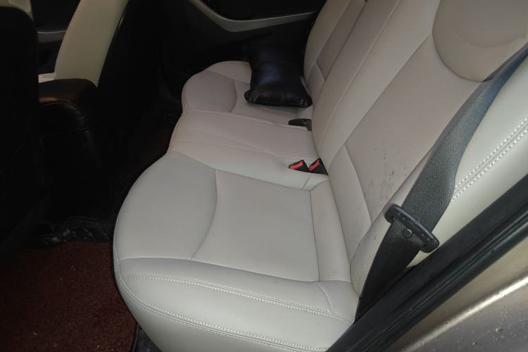 Used Hyundai Elantra (5th Generation / Langdong) 2012 1.6L Automatic Fashion Edition