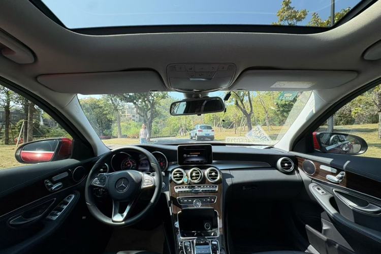 Used Mercedes-Benz C-Class 2016 C 200 L
