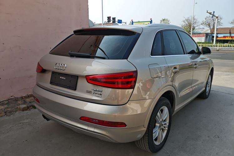 Used Audi Q3 2015 35 TFSI quattro Technology Edition Rear Right 45 Deg