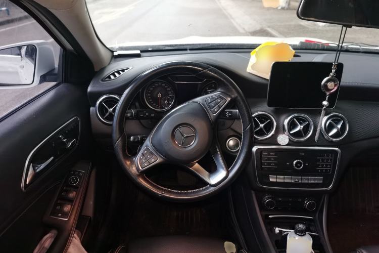 Used Mercedes-Benz GLA 2018 GLA 200 Fashion Model