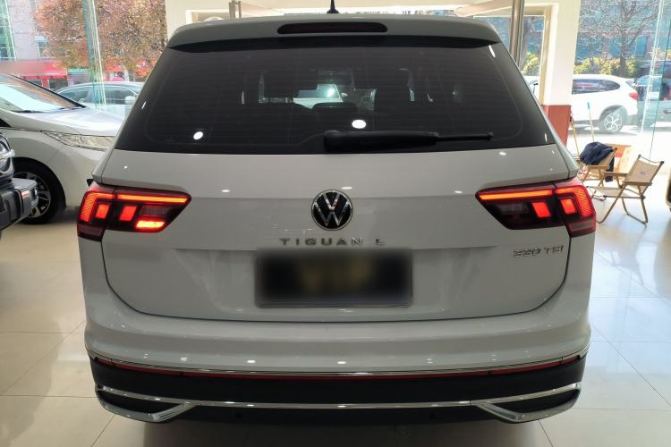 Used Volkswagen Tiguan L 2023 Revised Version 330TSI Automatic Two-Wheel Drive Smart Enjoyment Edition Rear