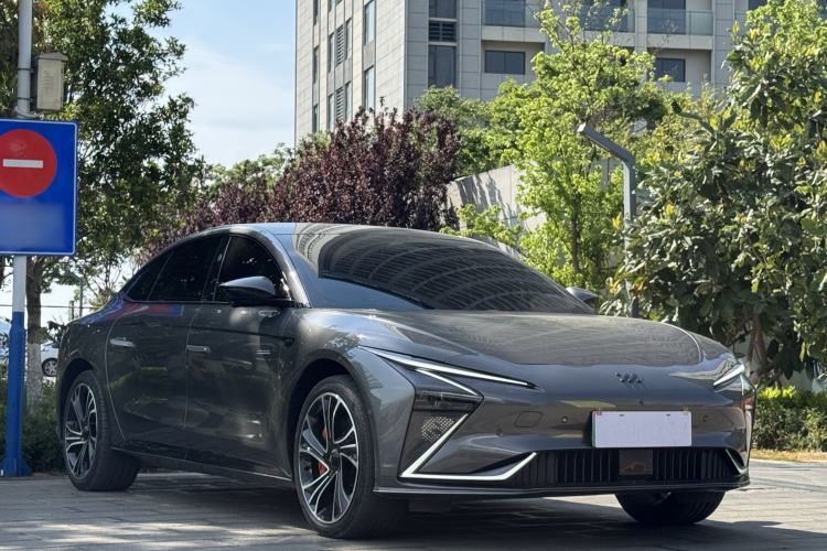 Used IM L7 2022 Pro Model Exterior 1