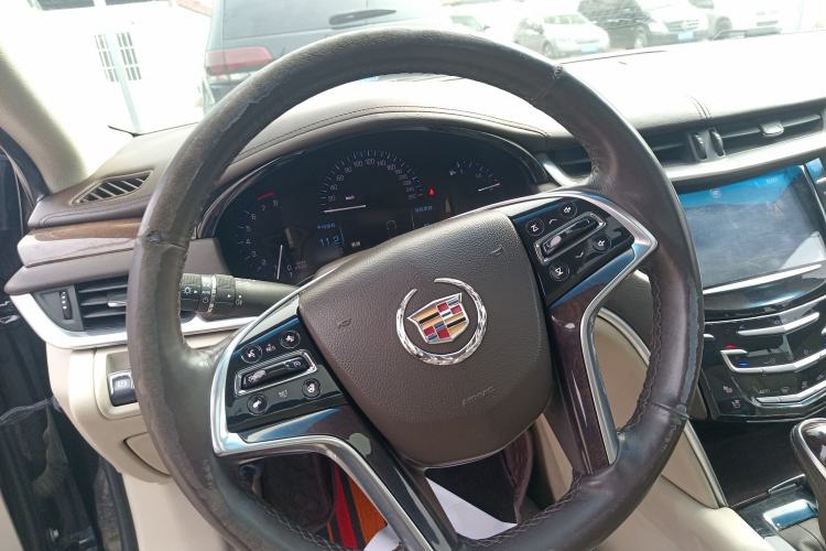 Used Cadillac XTS 2013 28T Luxury Model Steering Wheel