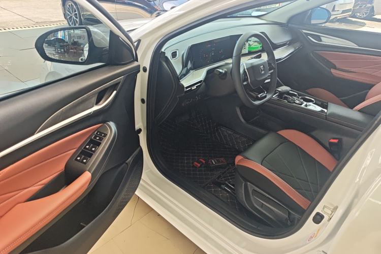 Used Changan Eado 2024 PLUS Blue Whale NE 1.4T GDI DCT High-Energy Edition