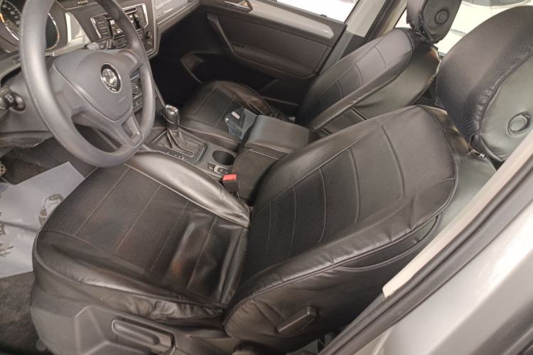 Used Volkswagen Touran 2016 Touran L 280TSI DSG Style Edition Left Front Seat