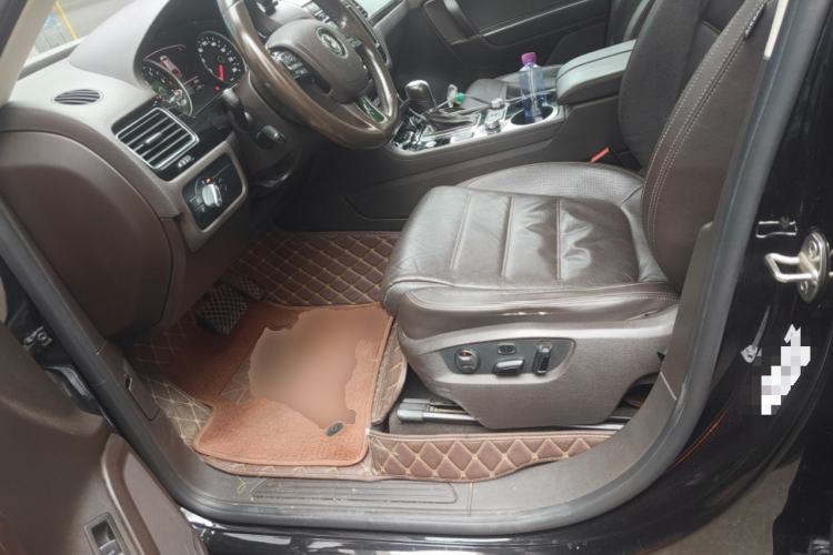 Used Volkswagen Touareg 2017 3.0 TSI Touareg Model Left Front Seat