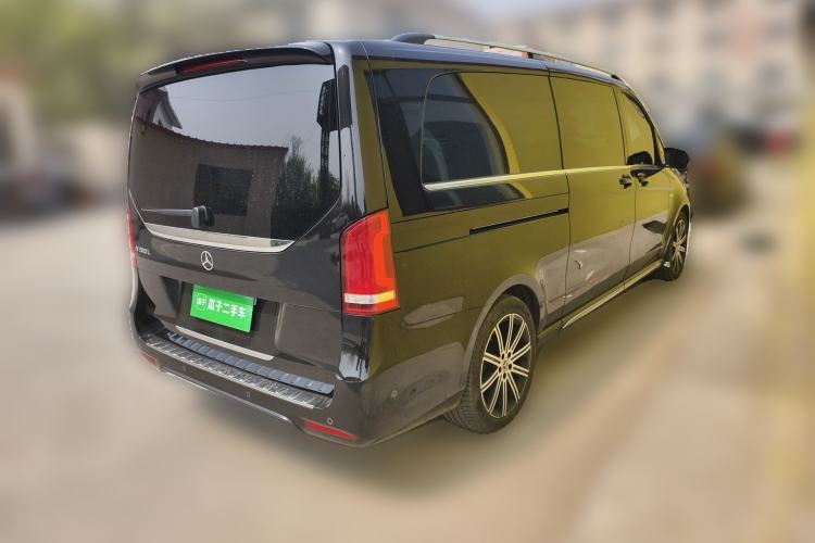 Used Mercedes-Benz V-Class 2022 V 260 L Long-wheelbase Luxury Edition Rear Right 45 Deg