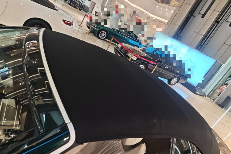 Used Mercedes-Benz E-Class 2023 Facelift E 260 4MATIC Convertible Coupe Roof