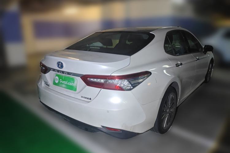 Used Toyota Camry 2018 Dual-Engine 2.5 HG Luxury Edition Rear Right 45 Deg