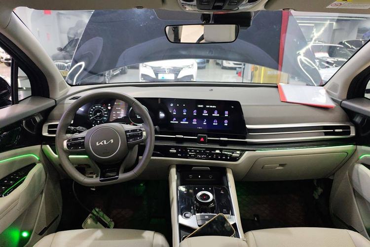 Used Kia Sportage (Chinese Domestic Model) 2023 1.5T Two-Wheel Drive Prestige Edition Interior 2