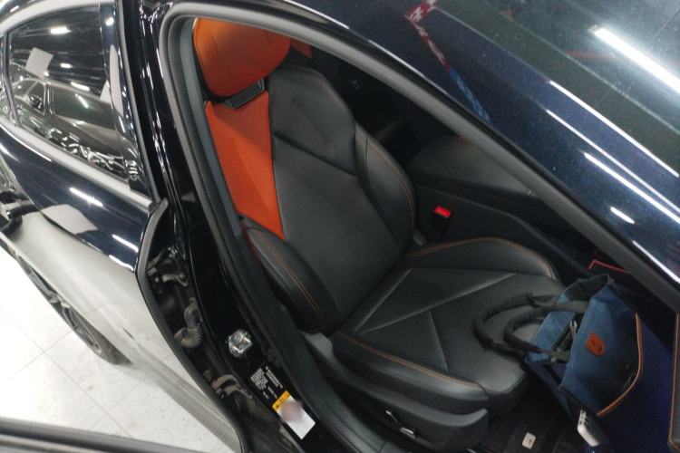 Used Changan UNI-V 2022 1.5T Prestige Version