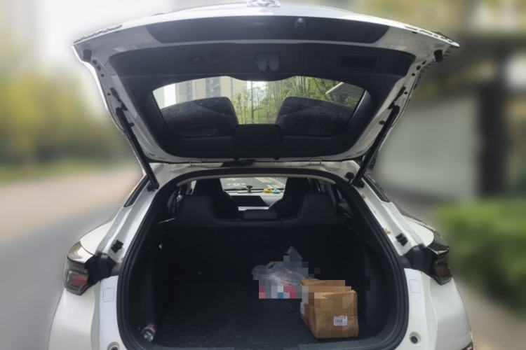 Used CHANGAN UNI-T 2020 1.5T Flagship Version Trunk