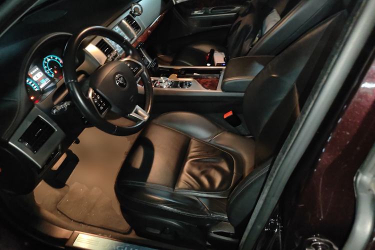 Used Jaguar XF 2014 XF 2.0T Luxury Edition
