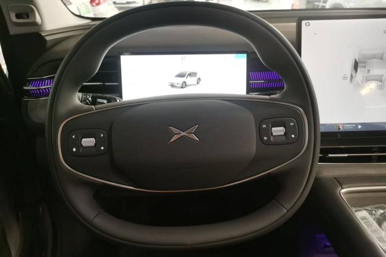 Used XPeng G6 2025 625 Long-Range Max Tech Edition Steering Wheel