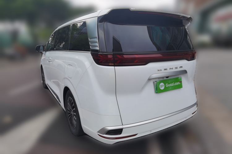 Used Denza D9 2022 DM-i 970 Four-Wheel Drive Prestige Model