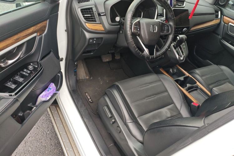 Used Honda CR-V 2017 240TURBO CVT Front-Wheel Drive Fashion Edition