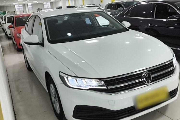 Used Volkswagen Bora 2021 1.5L Automatic Fashionable Smart Connectivity Version Front Right 45 Deg