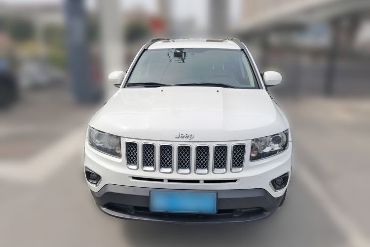 Used Jeep Compass 2014 2.4L four-wheel drive luxury version Front