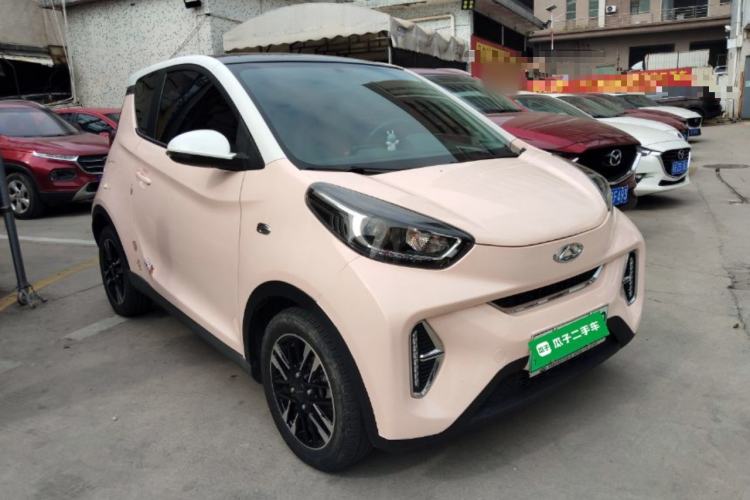 Used Chery Little Ant 2022 Sweet Pink Edition Half-Sugar Version Lithium Iron Phosphate 29.2 kWh 30 kW 301 km