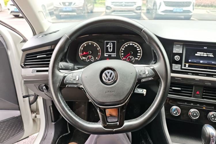 Used Volkswagen Bora 2019 Revised Version 1.5L Automatic Comfort Edition China V Standard
