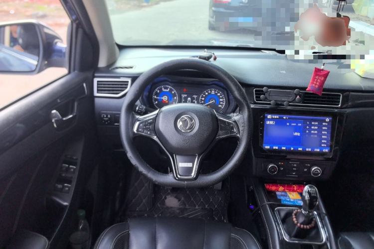 Used Dongfeng Fengon 580 2017 1.5T Manual Luxury Model Steering Wheel