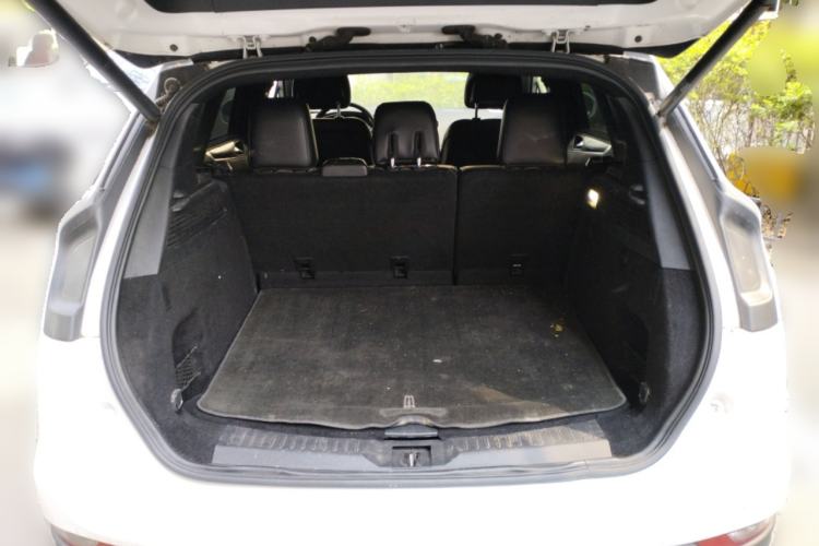 Used Lincoln MKC 2014 2.0T Four-Wheel Drive Luxury Edition Trunk