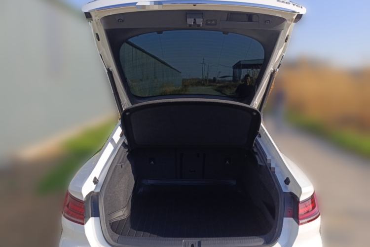 Used Volkswagen FAW-Volkswagen CC 2019 330TSI Glamour Edition China VI Trunk