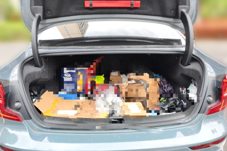 Used Volvo S60 2023 B4 Zhiyuan Sport Edition Trunk