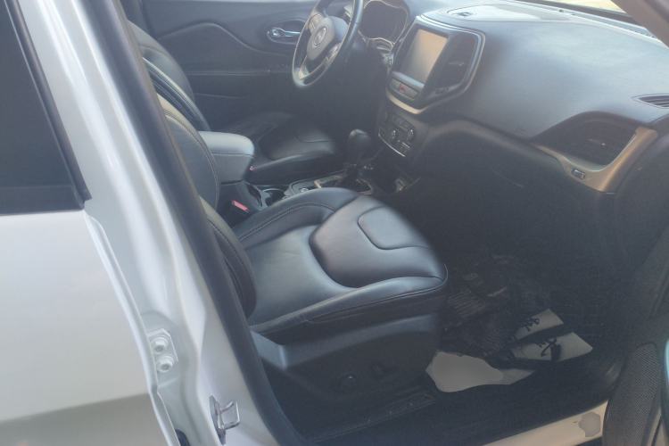 Used Jeep Cherokee 2016 2.4L 75th Anniversary Edition
