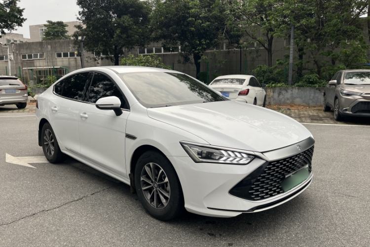 Used BYD Qin PLUS 2024 HONOR Edition DM-i 55KM Leading Model
