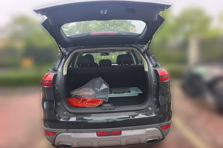 Used Geely Auto Emgrand X7 Sport 2016 1.8TD Automatic Smart Model Trunk