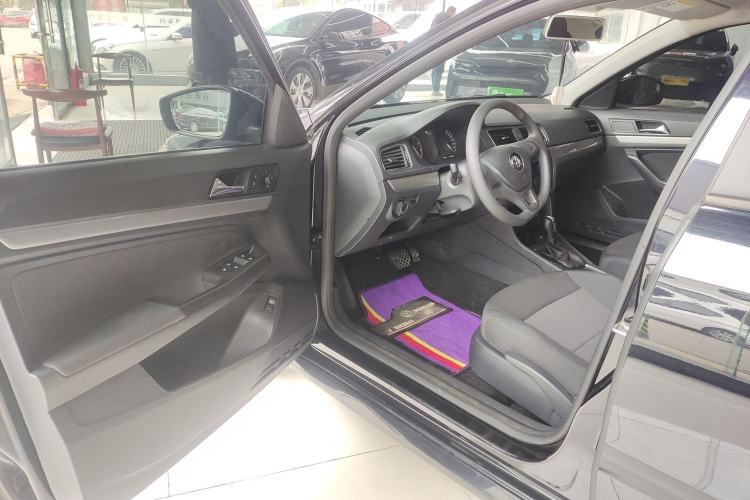 Used Volkswagen Lavida 2017 1.6L Automatic Fashion Edition
